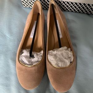Diane Von Furstenberg “Cambridge Powder LE” Flats